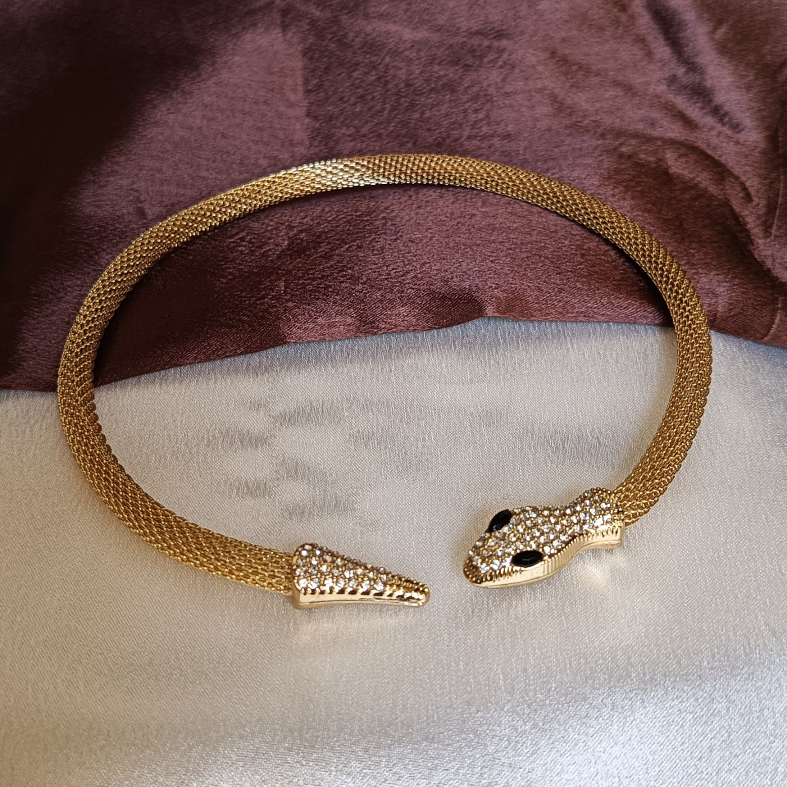 JJ Gold Snake Collar Necklace – Glam Luxe Design