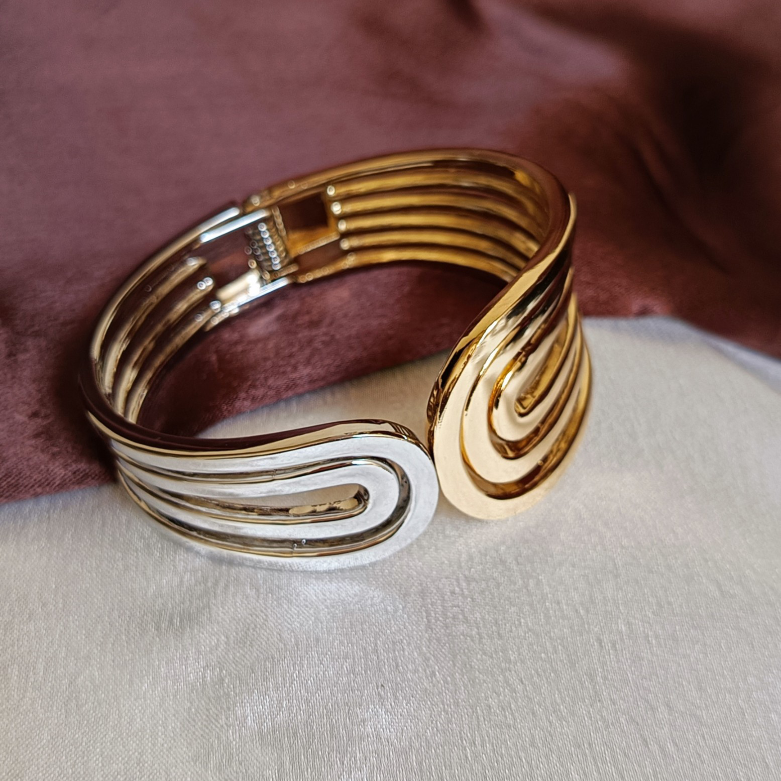 JJ Gold & Silver Dual-Tone Cuff Modern Wave Design