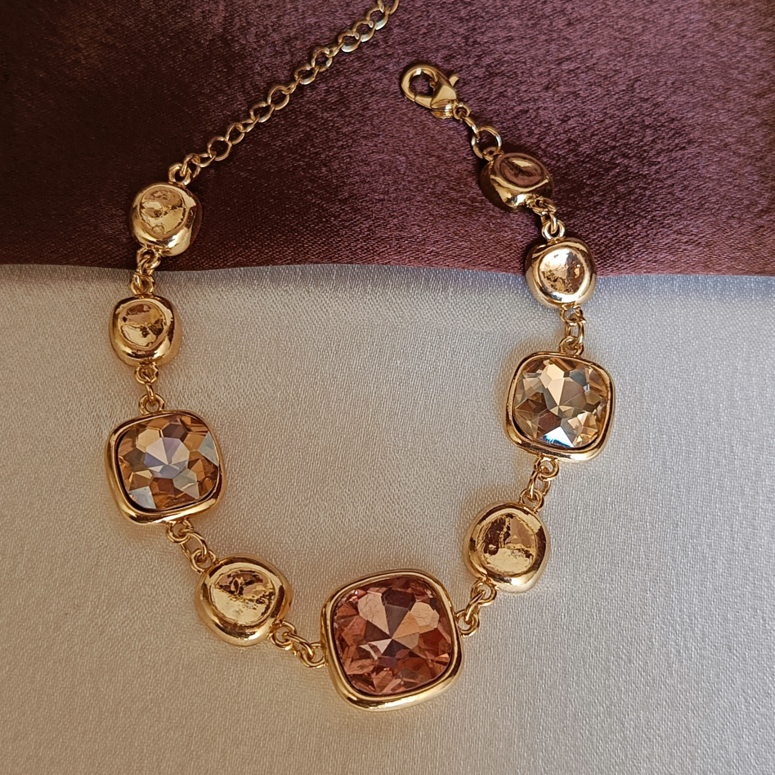 JJ Gold Crystal Bracelet – Elegant Cushion Cut Design