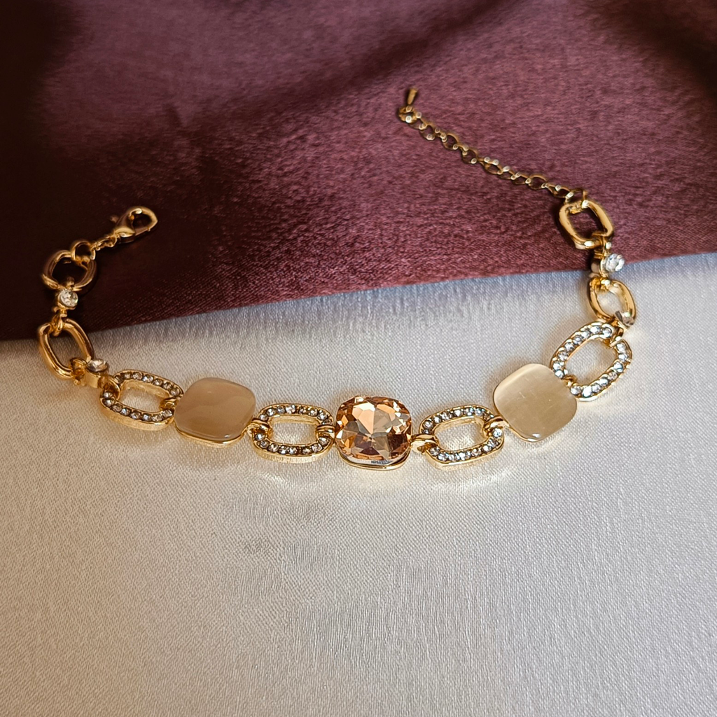 JJ Gold Crystal Link Bracelet – Chic Sparkling Design