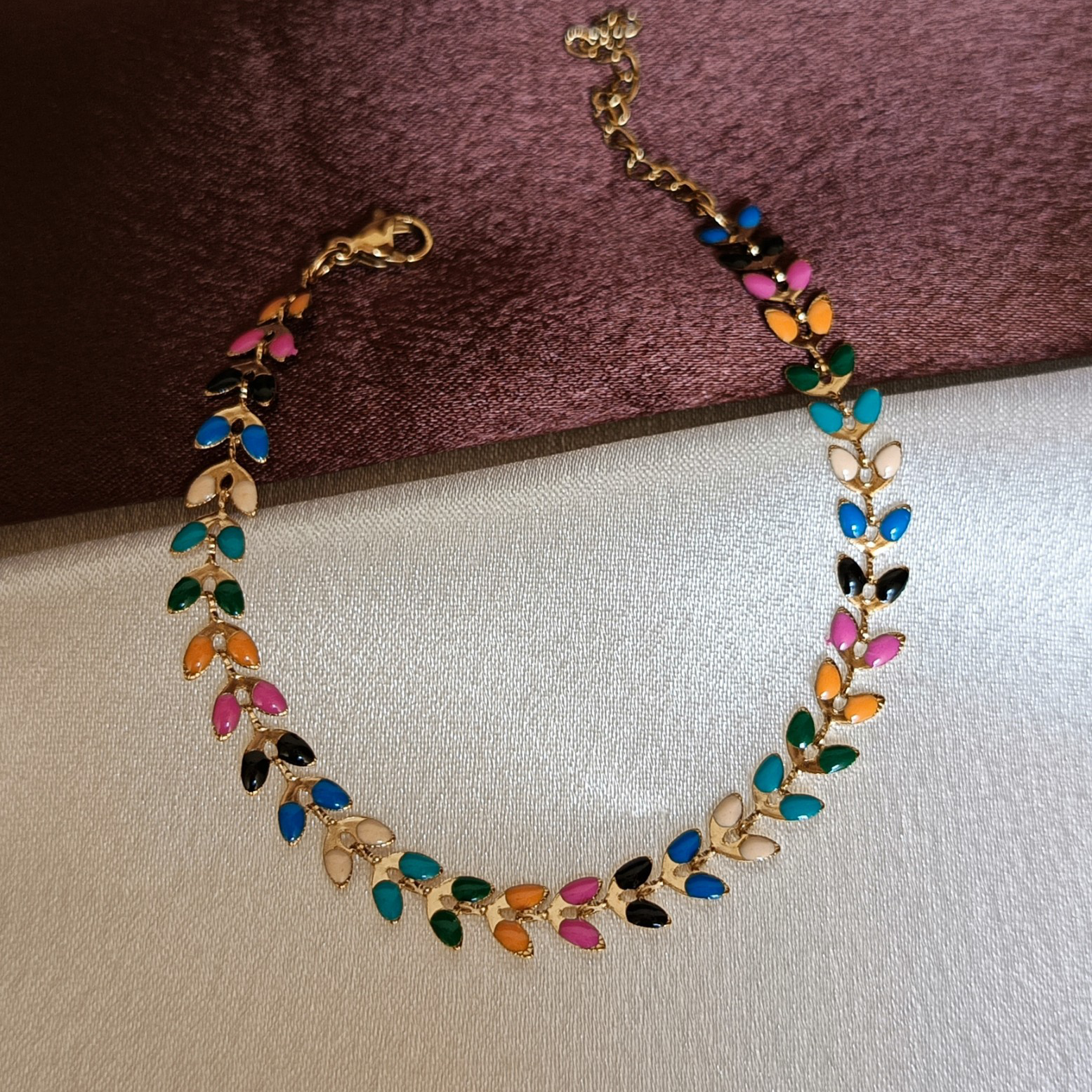 JJ Multicolor Leaf Bracelet – Vibrant Floral Vine Design