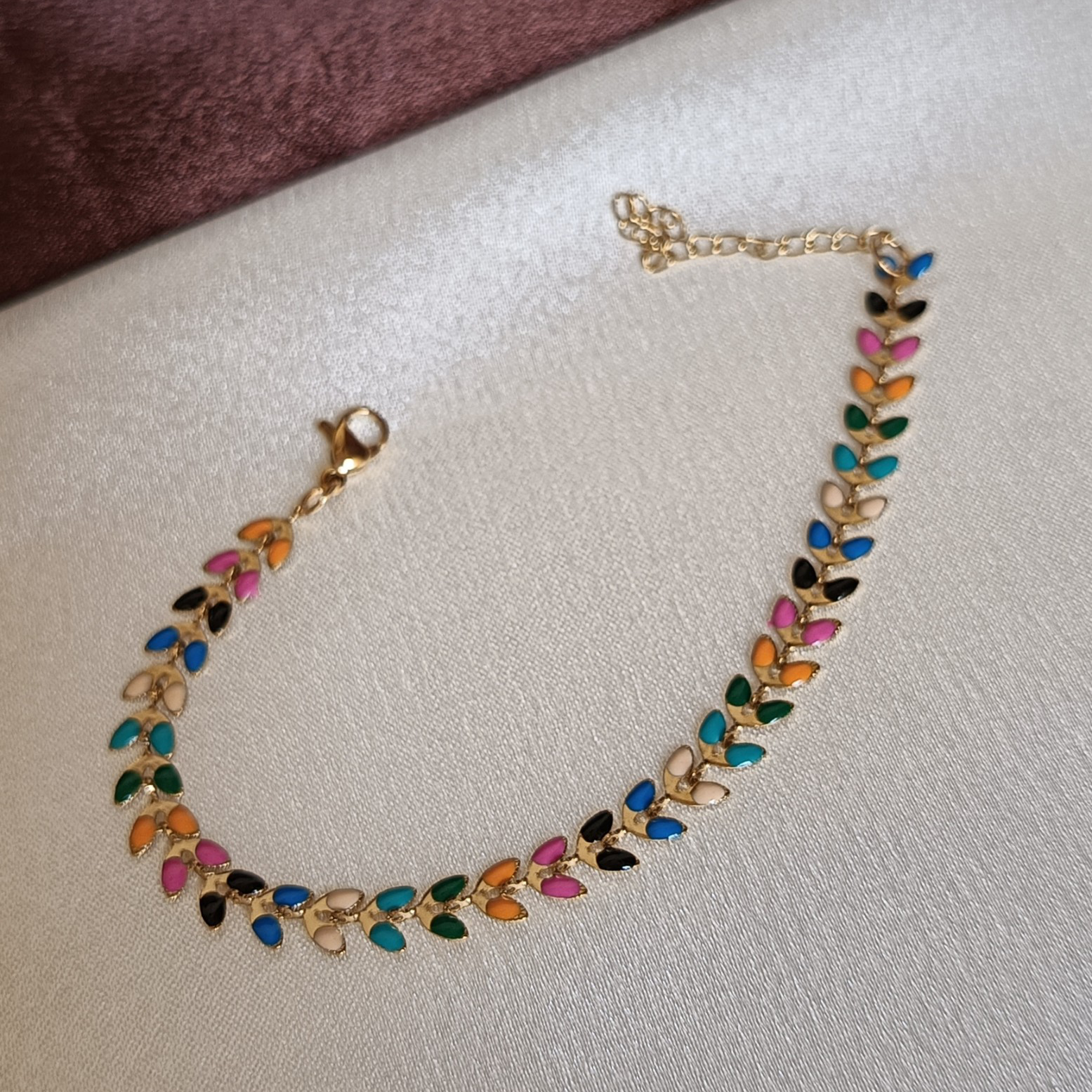 JJ Multicolor Leaf Bracelet – Vibrant Floral Vine Design