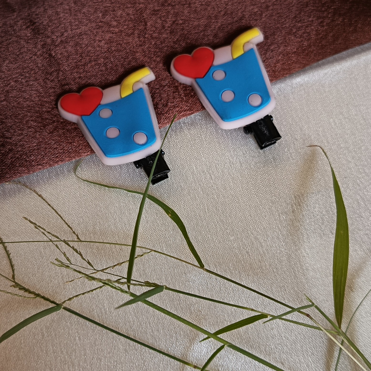 JJ Blue Drink Hair Clips – Refreshing Summer Style