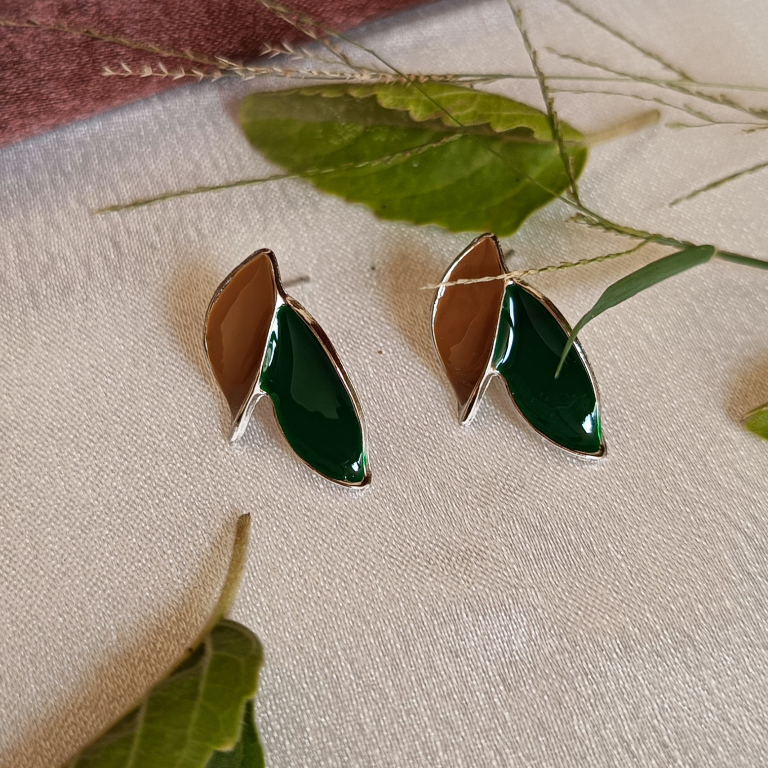 JJ Enamel Finish Earrings – Geometric & Leaf Design  3 Variants