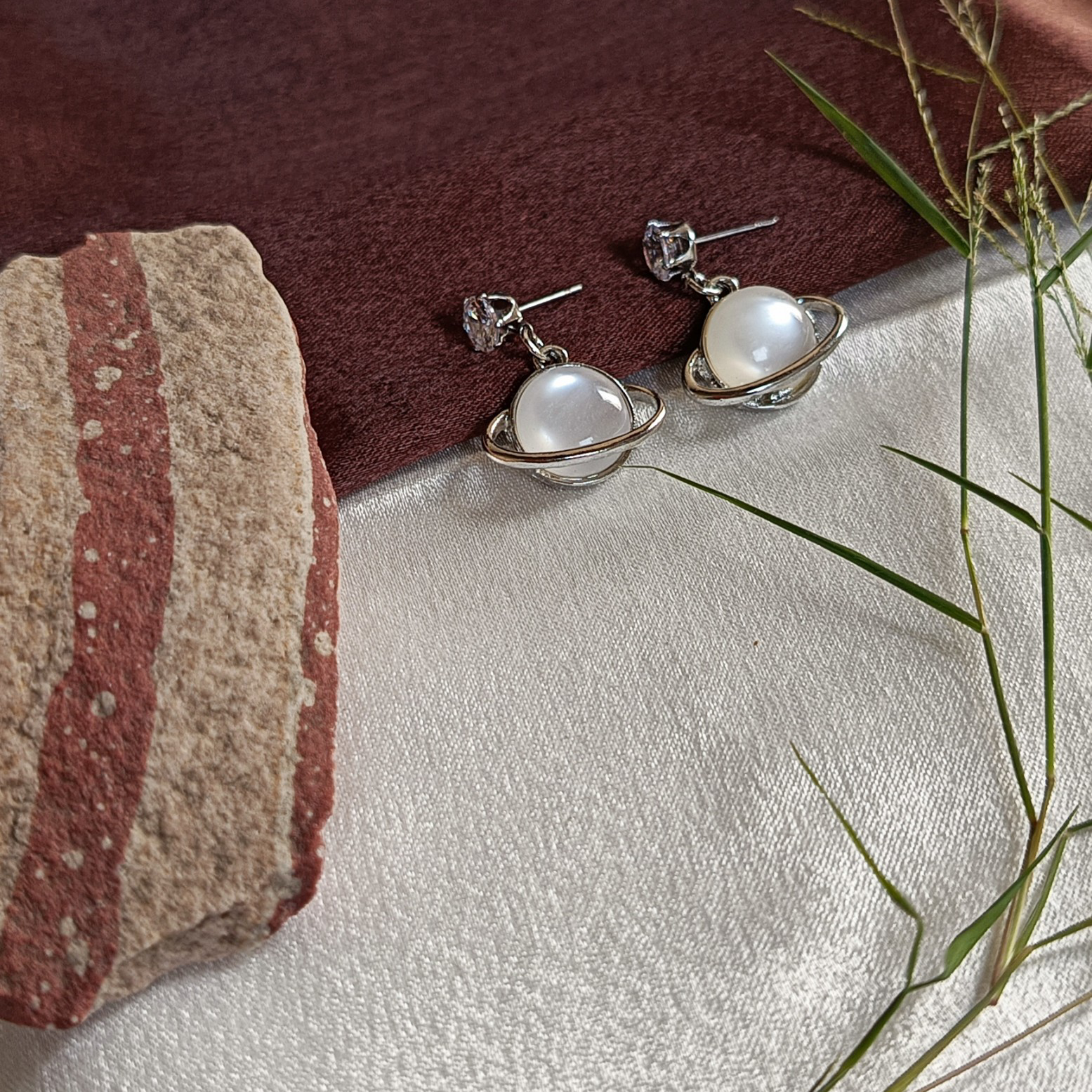 JJ Silver & Pearl Drop Earrings – Planet Saturn Design