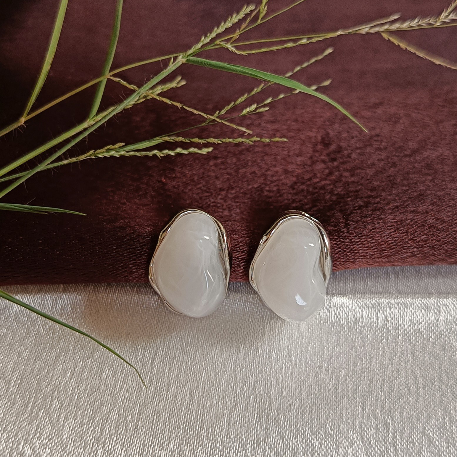 JJ White Glossy Stud Earrings – Minimal Chic Design