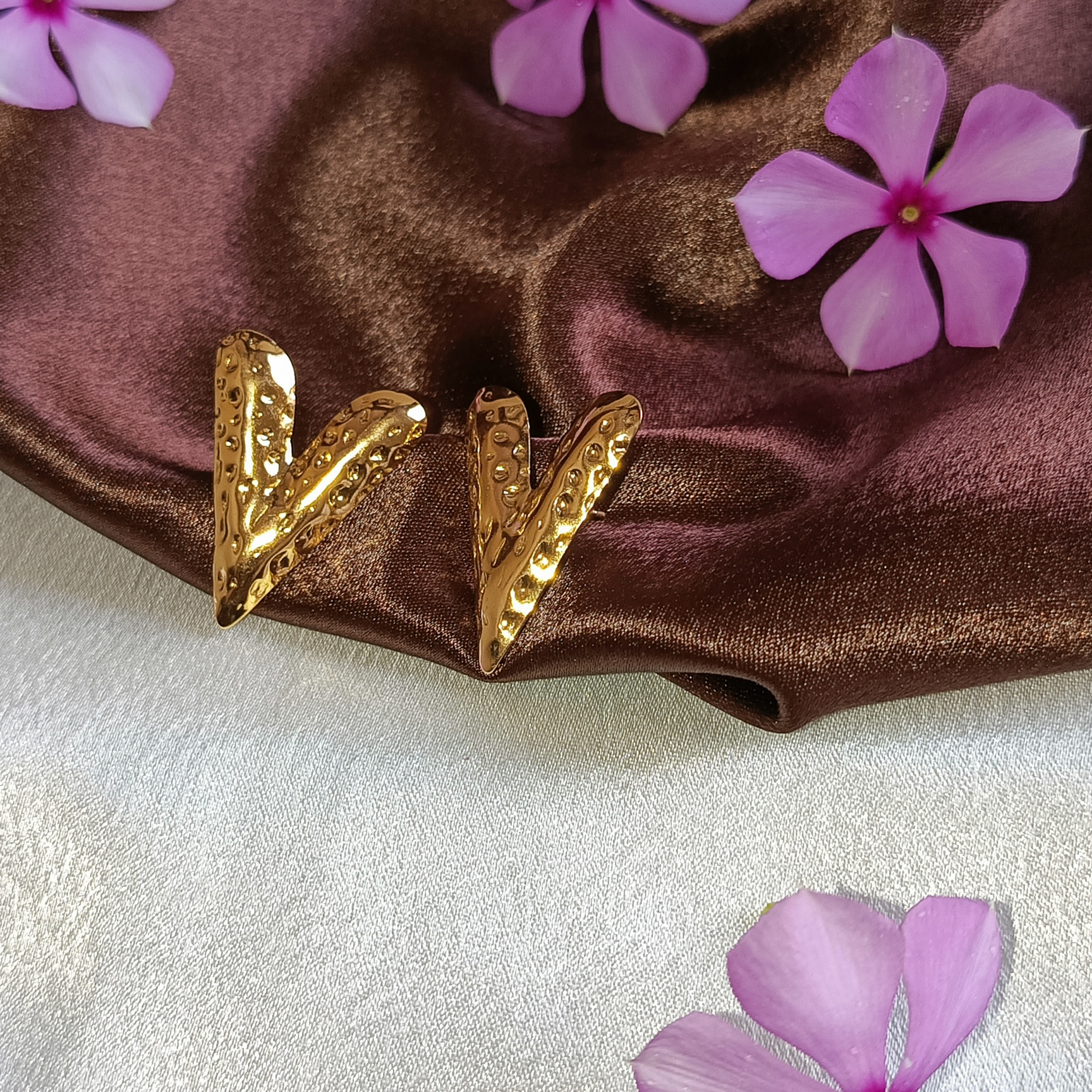 JJ Gold Earrings with Bold V Statement Design