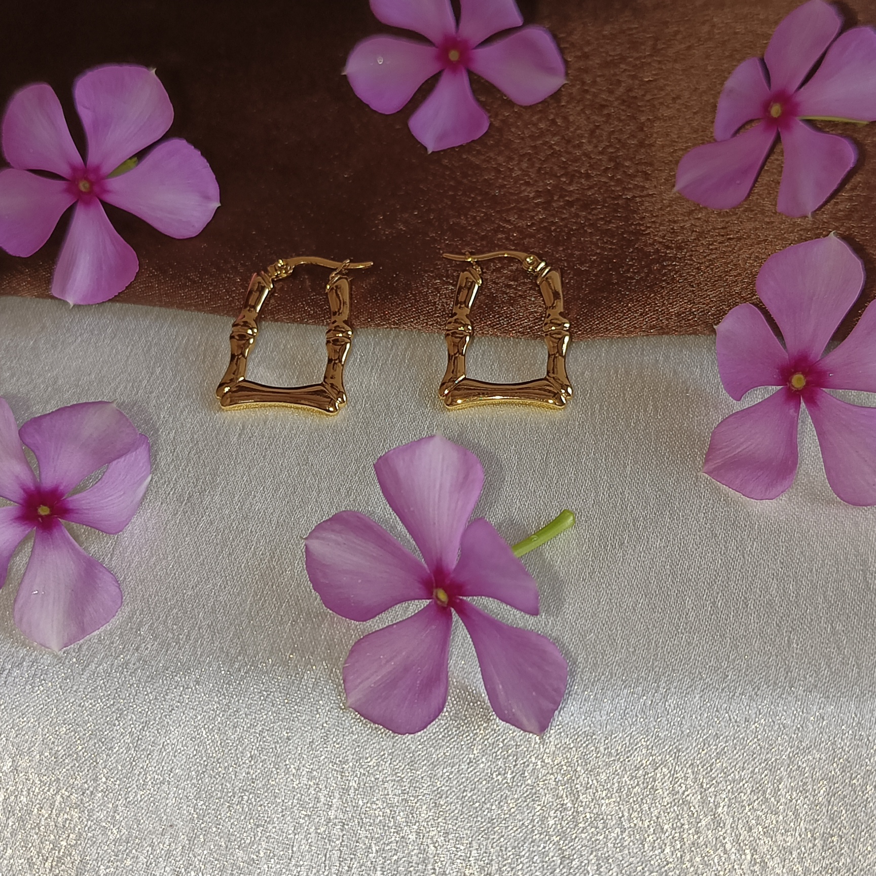 JJ Gold Earrings with Bamboo Hoop Design
