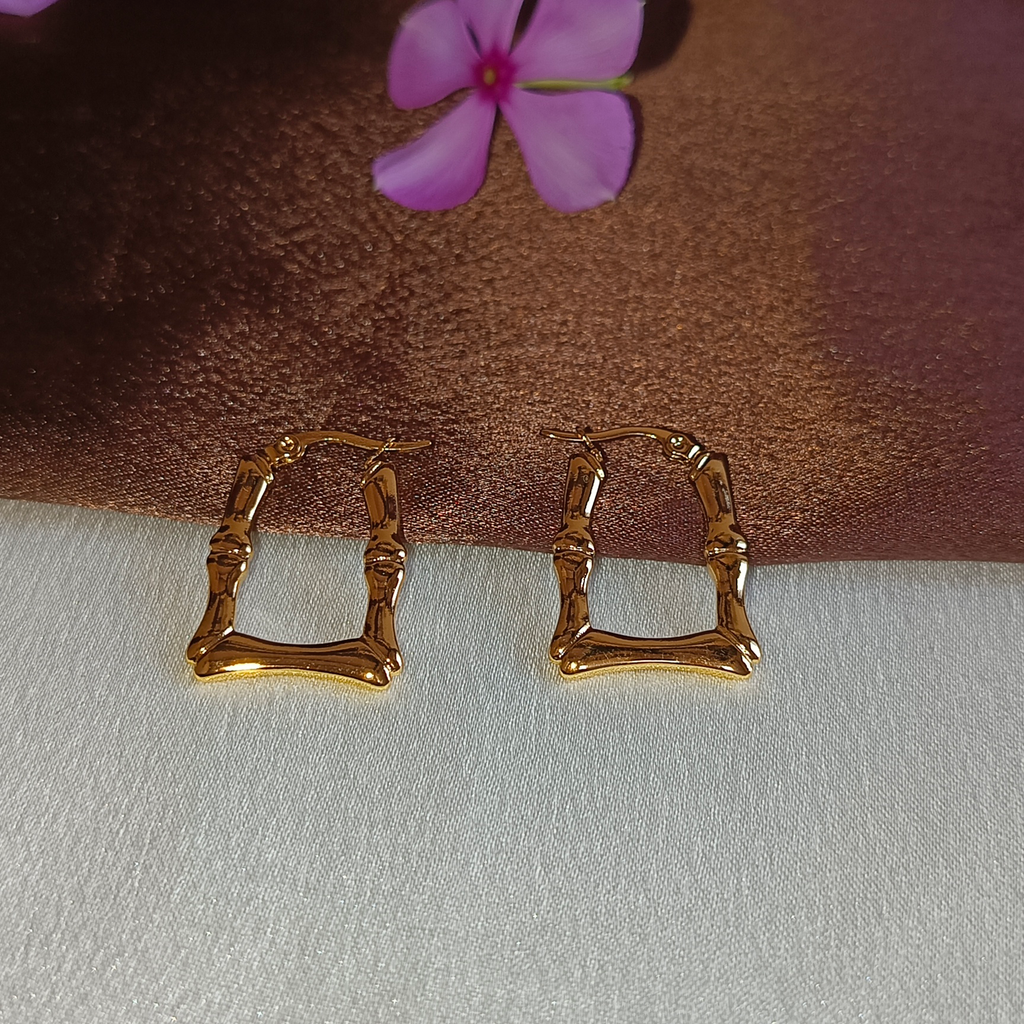 JJ Gold Earrings with Bamboo Hoop Design