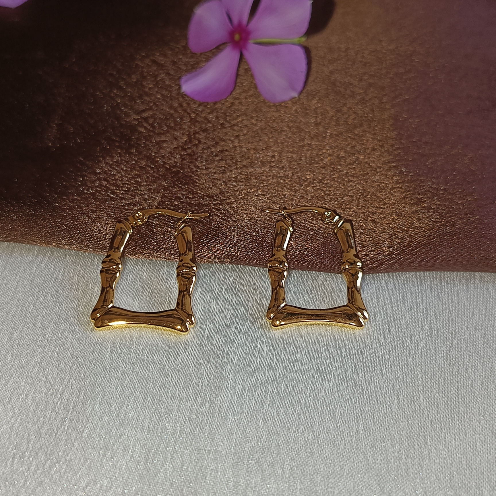 JJ Gold Earrings with Bamboo Hoop Design
