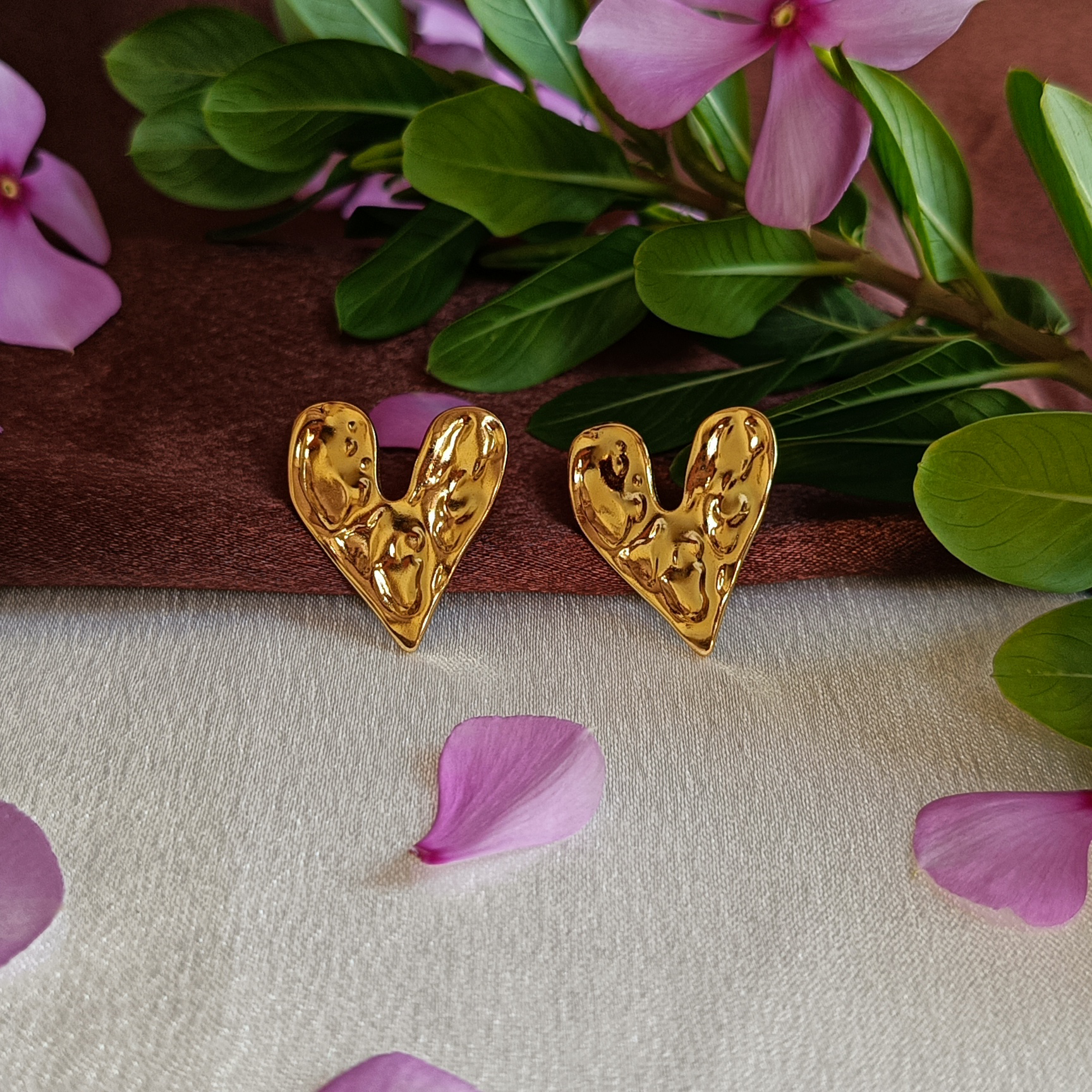 JJ Gold-Plated Earrings – Textured Heart Romance