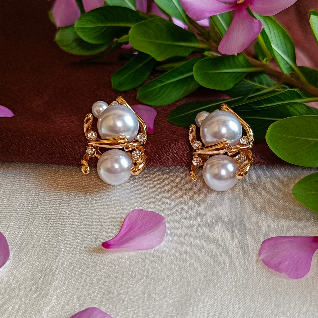 JJ Gold-Plated Earrings – Pearl Cluster Glam