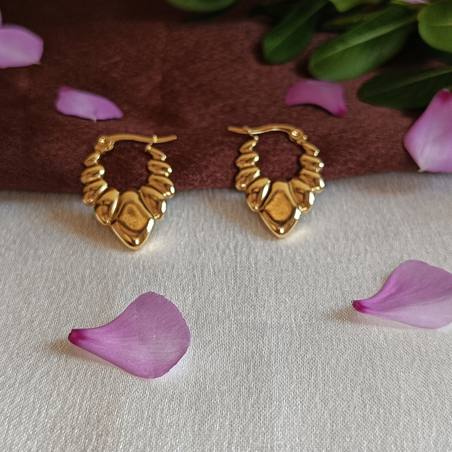 JJ Gold-Plated Hoop Earrings – Bold Textured Style