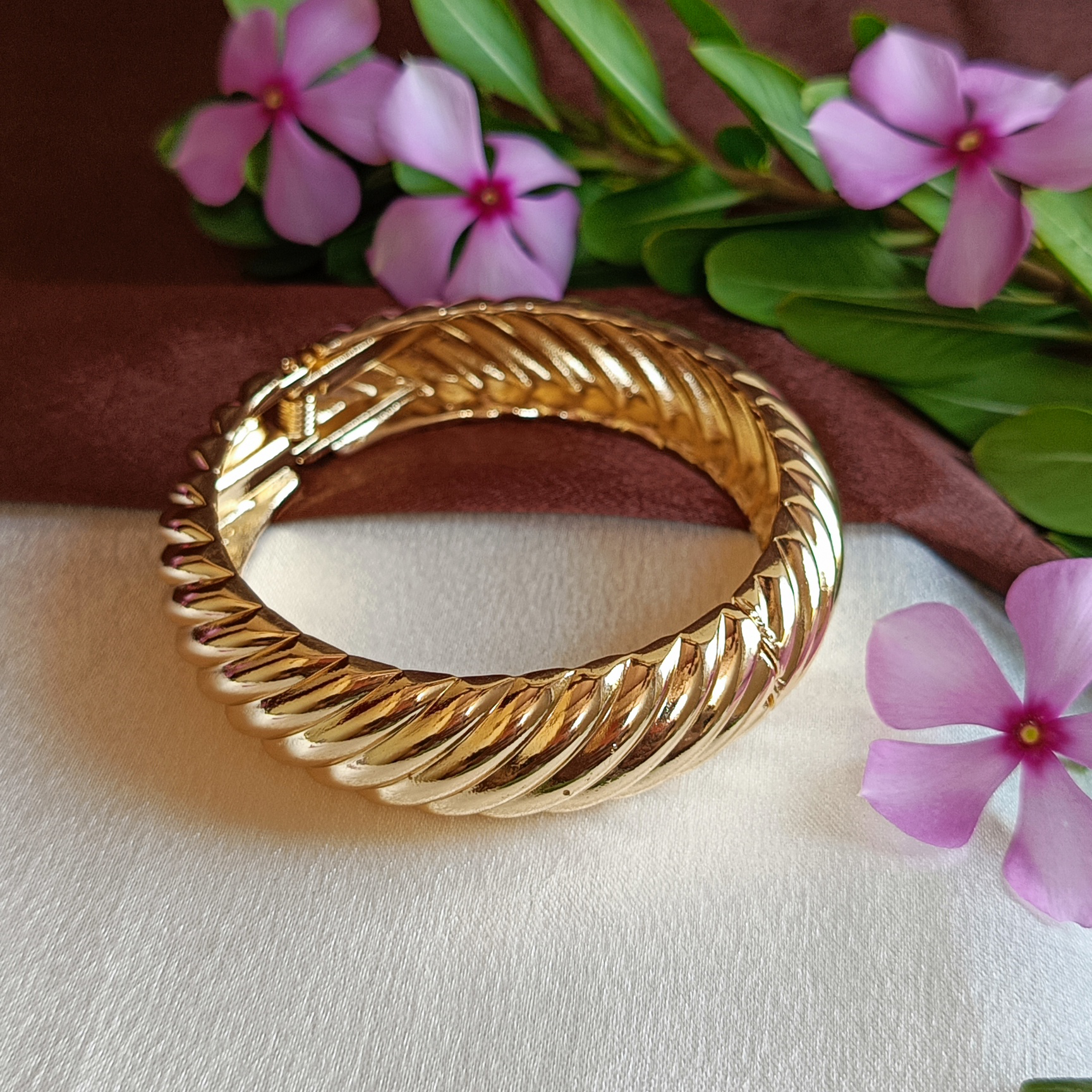JJ Gold-Plated Rope Bangle Classic Twist Design