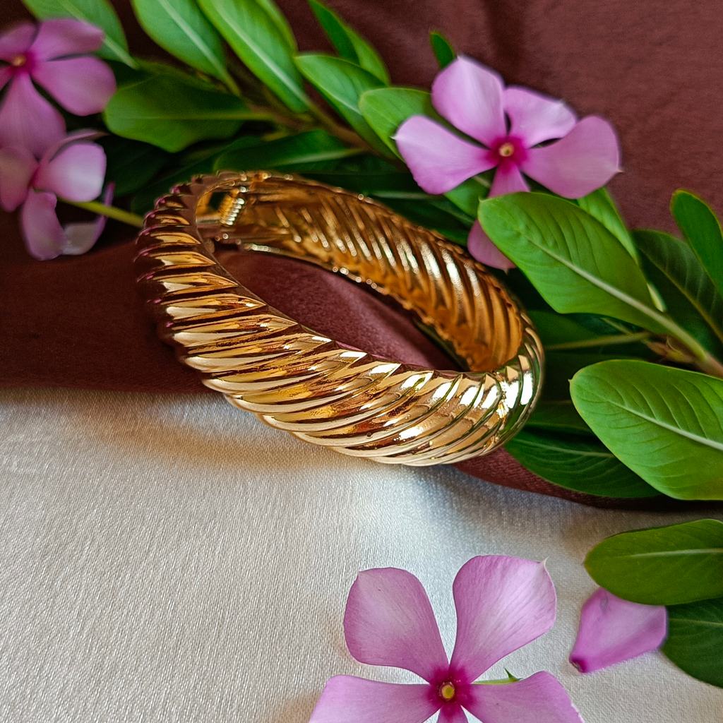 JJ Gold-Plated Rope Bangle Classic Twist Design