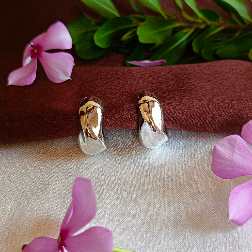 JJ Gold-Plated Hoop Earrings – Chunky Bold Design