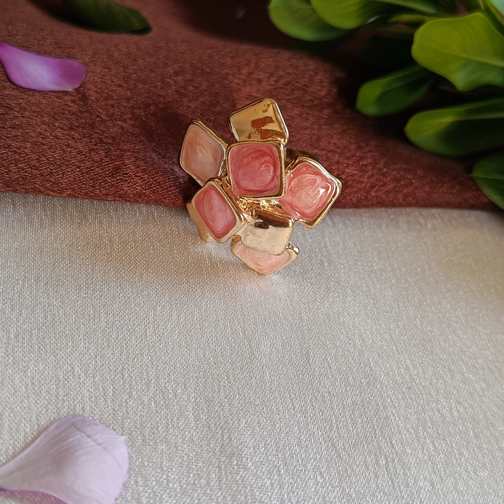 JJ Gold-Plated Pink & Gold Textured Cluster Ring