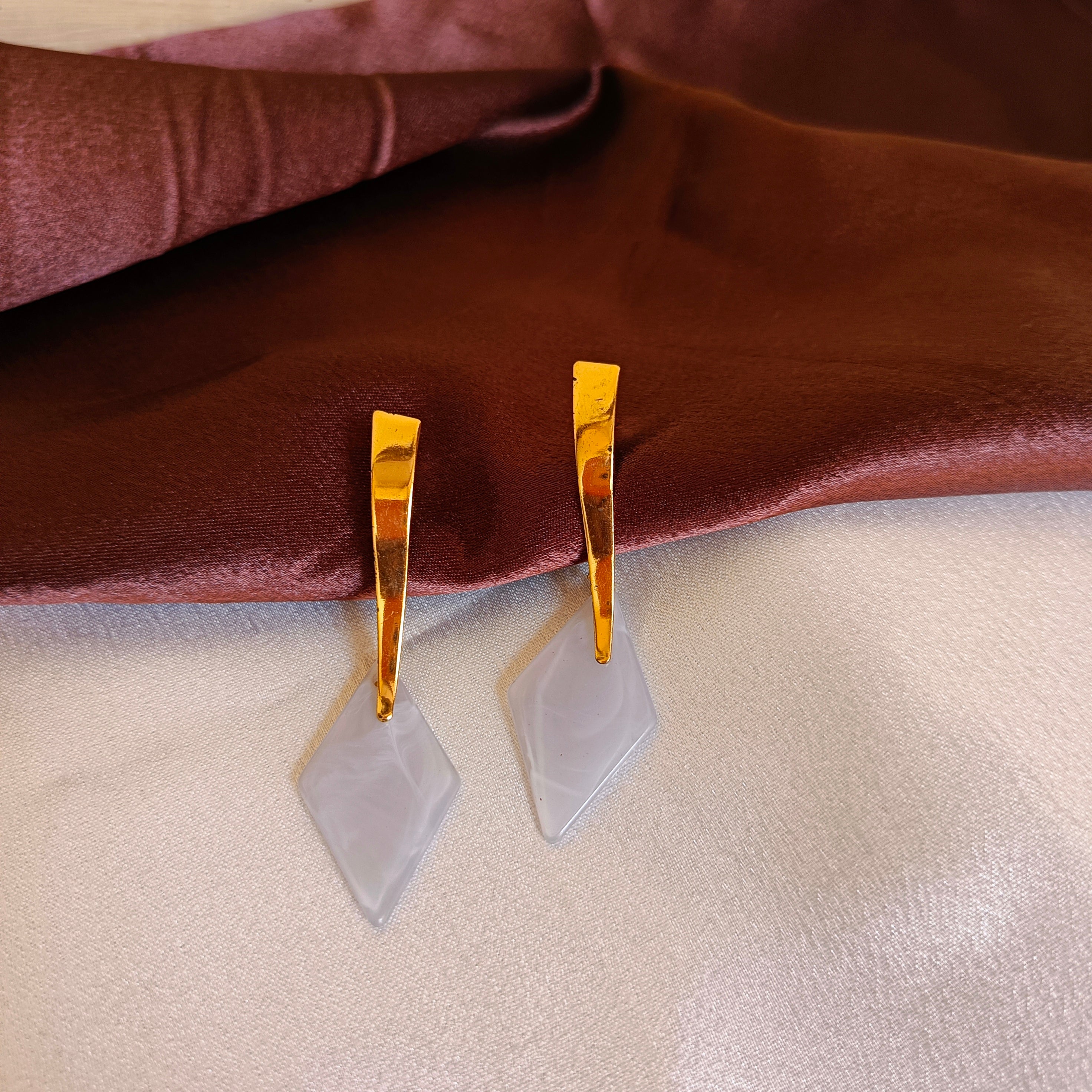 JJ Gold & White Stone Earrings – Geometric Grace